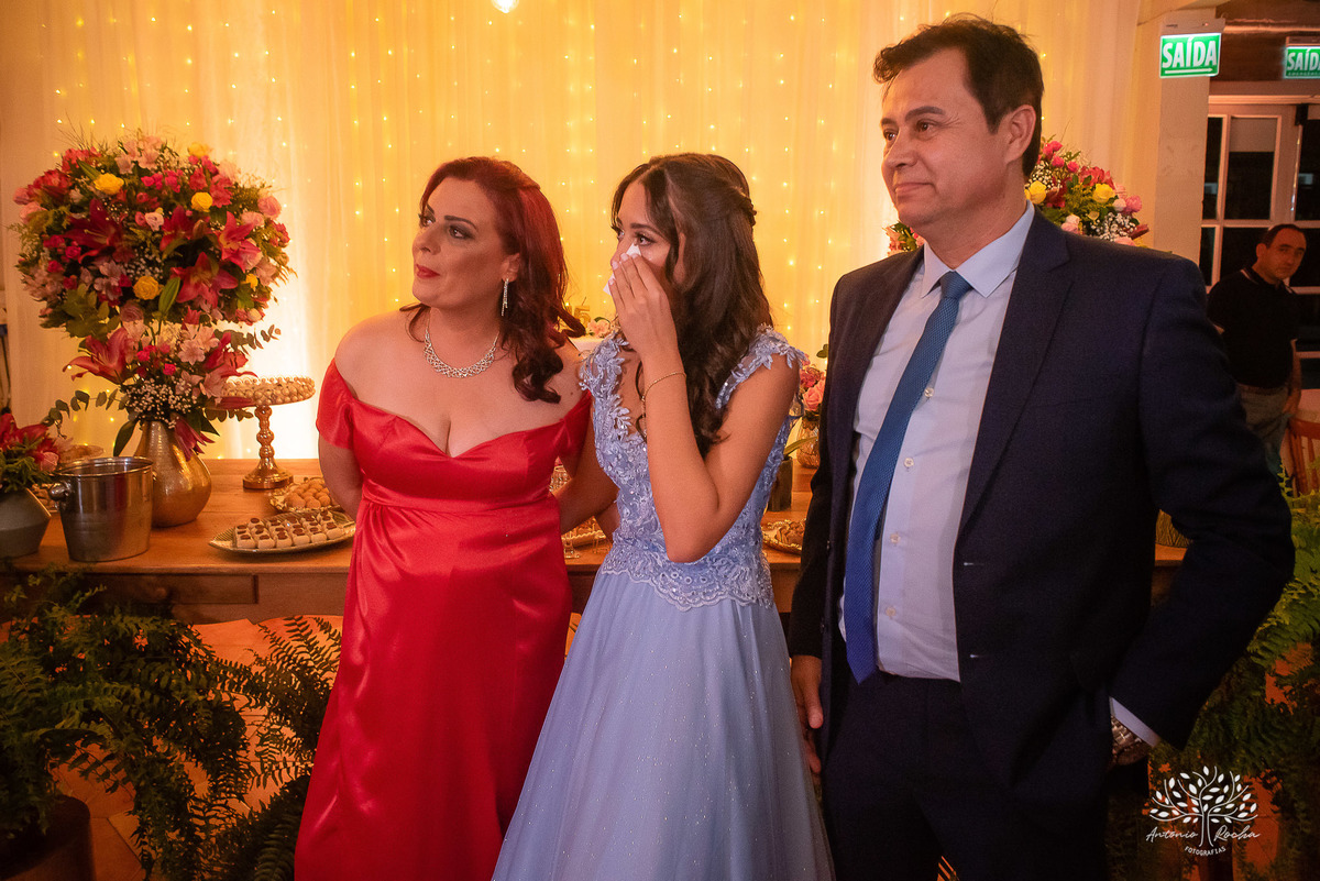 Nathália – Nathália 15 Anos – Festa 15 Anos – Debutante – Dom Manuel Quinta de Eventos – Festa – Felicidade – Fotografia de Família – Quinze Anos – 15 Anos – Sorrir – Sorriso – Antonio Rocha Fotografias – Pelotas – Linda – Vida Boa – Festão – Noite Linda 