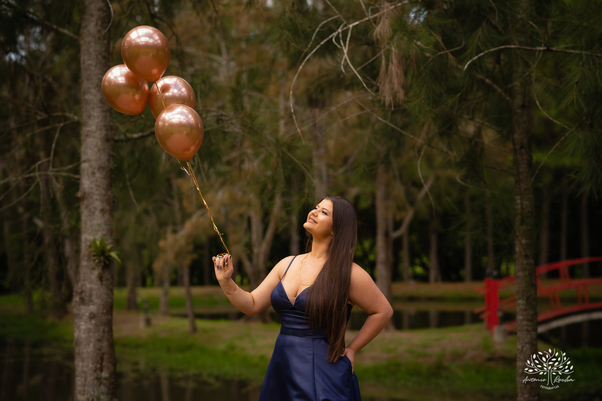 Julia Insaurriaga – Julia 15 Anos – Ensaio – Ensaio Debutante – Chácara da Família Fiss – Debutante – Campo – Felicidade – Chimarrão – Fotografia de Família – Debutante – Pôr do Sol – Vestido – Azul – Antonio Rocha Fotografias – Pelotas – Linda – Viver