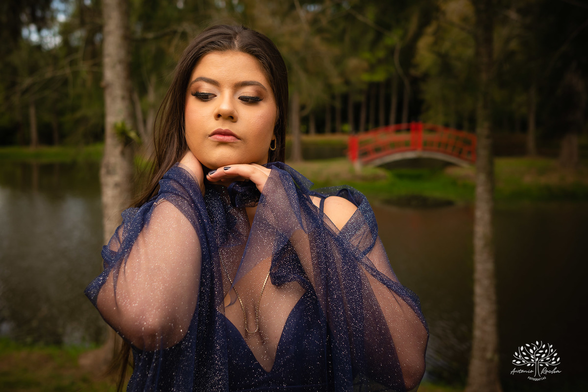 Julia Insaurriaga – Julia 15 Anos – Ensaio – Ensaio Debutante – Chácara da Família Fiss – Debutante – Campo – Felicidade – Chimarrão – Fotografia de Família – Debutante – Pôr do Sol – Vestido – Azul – Antonio Rocha Fotografias – Pelotas – Linda – Viver