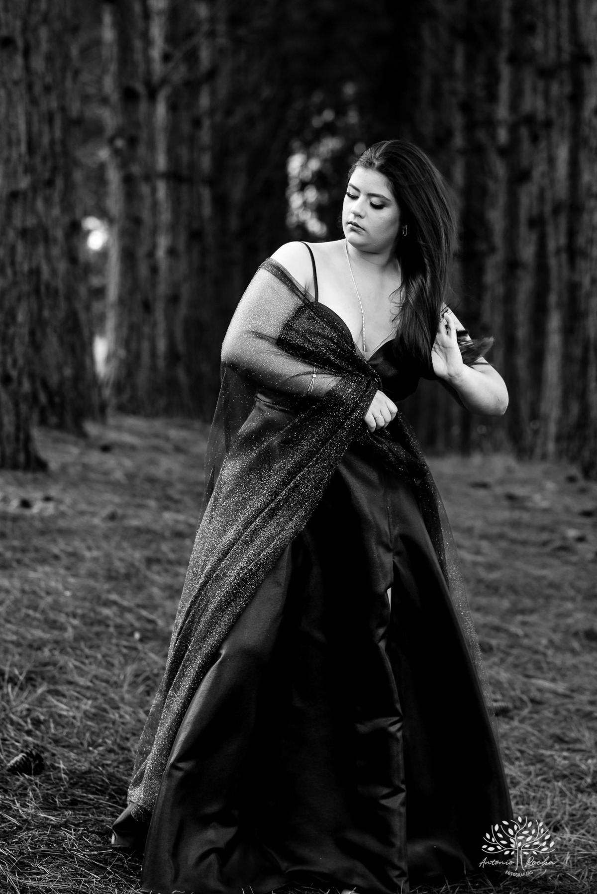 Julia Insaurriaga – Julia 15 Anos – Ensaio – Ensaio Debutante – Chácara da Família Fiss – Debutante – Campo – Felicidade – Chimarrão – Fotografia de Família – Debutante – Pôr do Sol – Vestido – Azul – Antonio Rocha Fotografias – Pelotas – Linda – Viver 