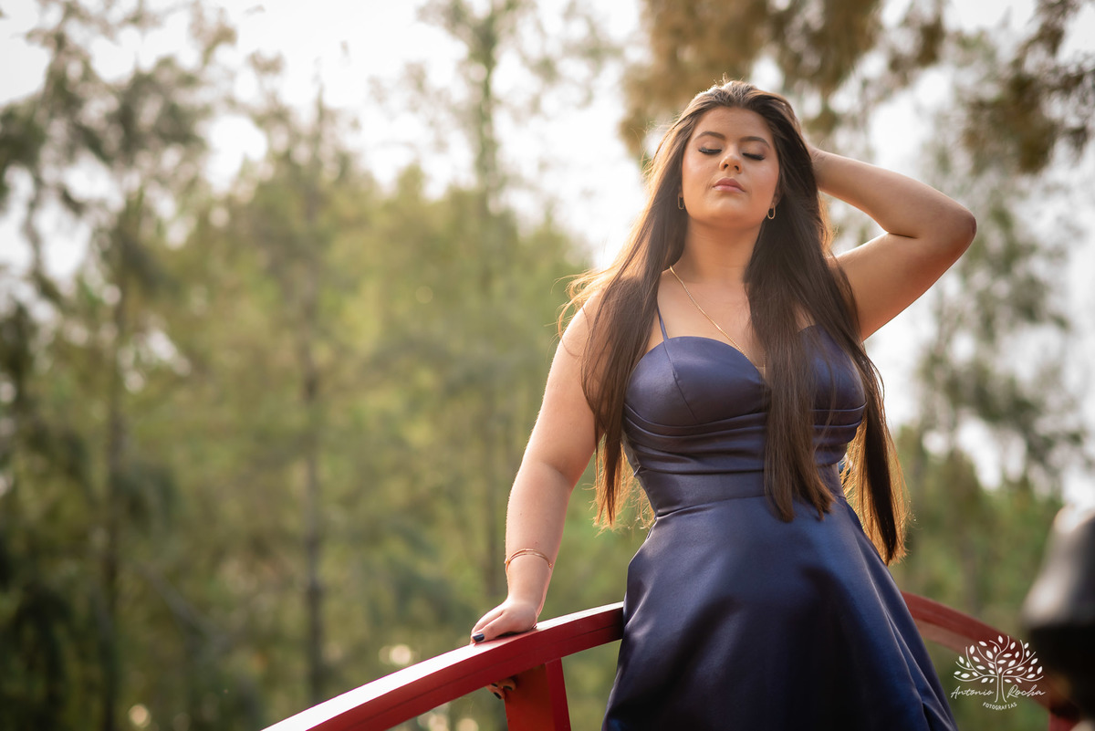 Julia Insaurriaga – Julia 15 Anos – Ensaio – Ensaio Debutante – Chácara da Família Fiss – Debutante – Campo – Felicidade – Chimarrão – Fotografia de Família – Debutante – Pôr do Sol – Vestido – Azul – Antonio Rocha Fotografias – Pelotas – Linda – Viver