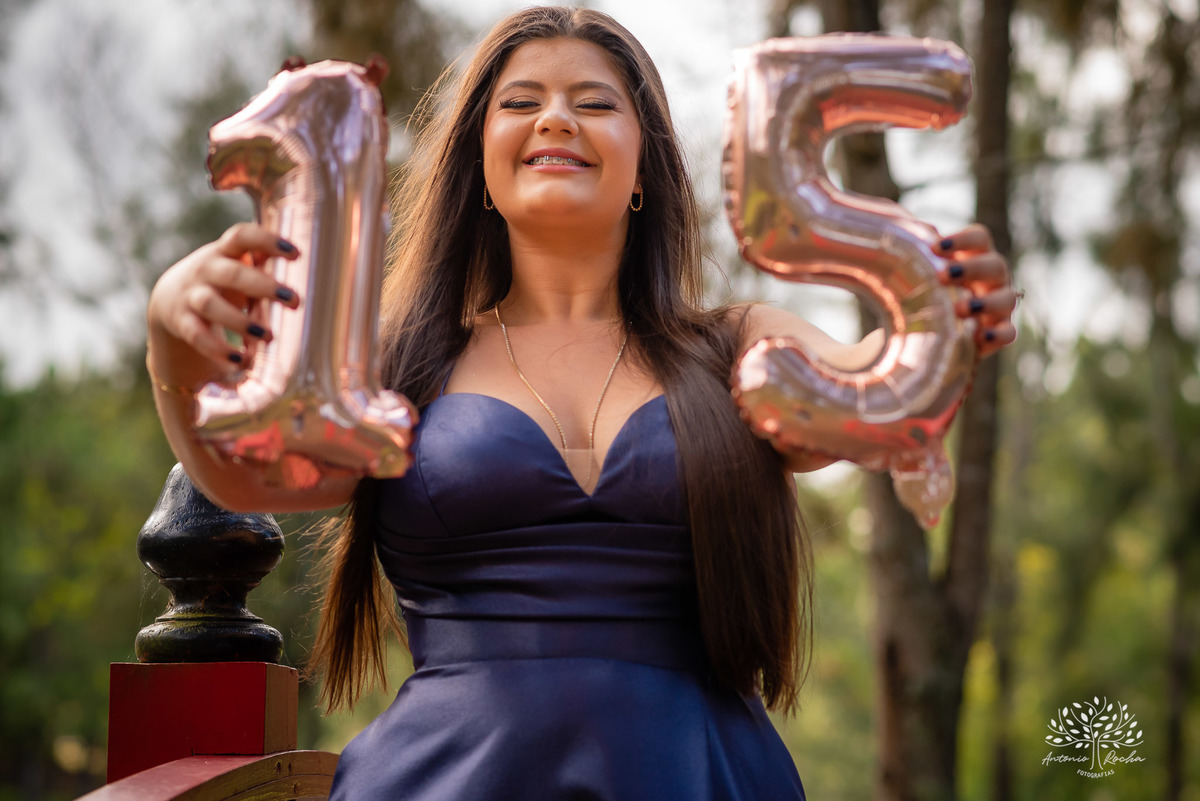 Julia Insaurriaga – Julia 15 Anos – Ensaio – Ensaio Debutante – Chácara da Família Fiss – Debutante – Campo – Felicidade – Chimarrão – Fotografia de Família – Debutante – Pôr do Sol – Vestido – Azul – Antonio Rocha Fotografias – Pelotas – Linda – Viver
