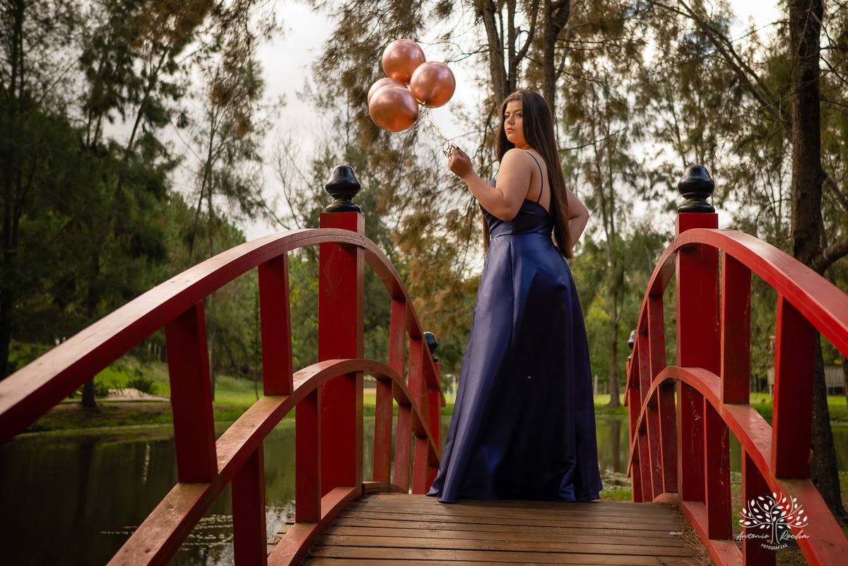 Julia Insaurriaga – Julia 15 Anos – Ensaio – Ensaio Debutante – Chácara da Família Fiss – Debutante – Campo – Felicidade – Chimarrão – Fotografia de Família – Debutante – Pôr do Sol – Vestido – Azul – Antonio Rocha Fotografias – Pelotas – Linda – Viver