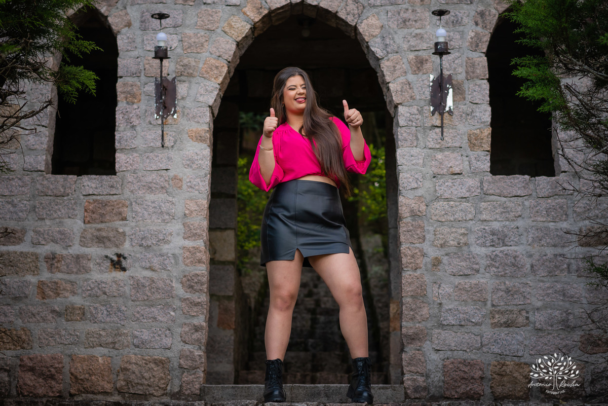 Julia Insaurriaga – Julia 15 Anos – Ensaio – Ensaio Debutante – Chácara da Família Fiss – Debutante – Campo – Felicidade – Chimarrão – Fotografia de Família – Debutante – Pôr do Sol – Vestido – Azul – Antonio Rocha Fotografias – Pelotas – Linda – Viver