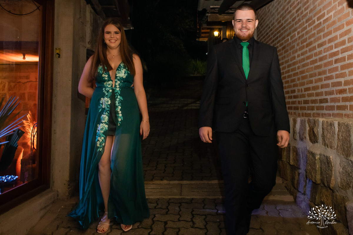 Gabi – Gui – Gabi e Gui – Recepção de Formatura – Formei – Engenharia Civil, Costeira e Portuária – Educação Física – Chácara da Família Fiss – Felicidade – Irmãos – Sorrir – Sorriso – Antonio Rocha Fotografias – Pelotas – Vida Boa – Festão – Noite Linda