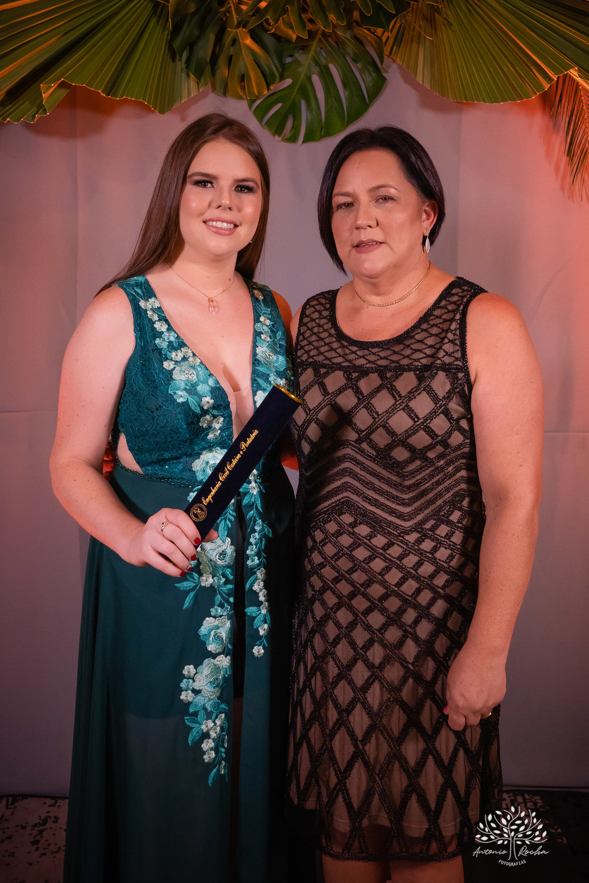 Gabi – Gui – Gabi e Gui – Recepção de Formatura – Formei – Engenharia Civil, Costeira e Portuária – Educação Física – Chácara da Família Fiss – Felicidade – Irmãos – Sorrir – Sorriso – Antonio Rocha Fotografias – Pelotas – Vida Boa – Festão – Noite Linda