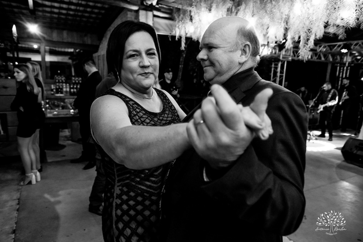 Gabi – Gui – Gabi e Gui – Recepção de Formatura – Formei – Engenharia Civil, Costeira e Portuária – Educação Física – Chácara da Família Fiss – Felicidade – Irmãos – Sorrir – Sorriso – Antonio Rocha Fotografias – Pelotas – Vida Boa – Festão – Noite Linda