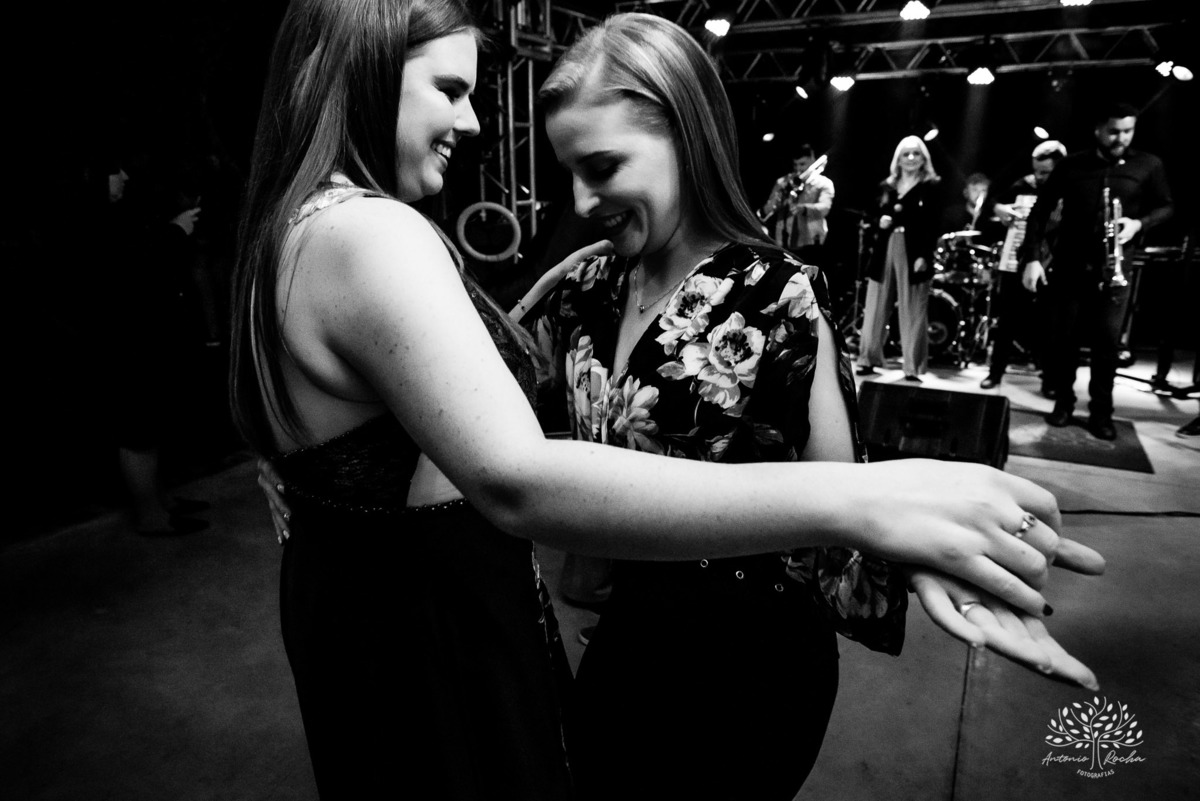 Gabi – Gui – Gabi e Gui – Recepção de Formatura – Formei – Engenharia Civil, Costeira e Portuária – Educação Física – Chácara da Família Fiss – Felicidade – Irmãos – Sorrir – Sorriso – Antonio Rocha Fotografias – Pelotas – Vida Boa – Festão – Noite Linda