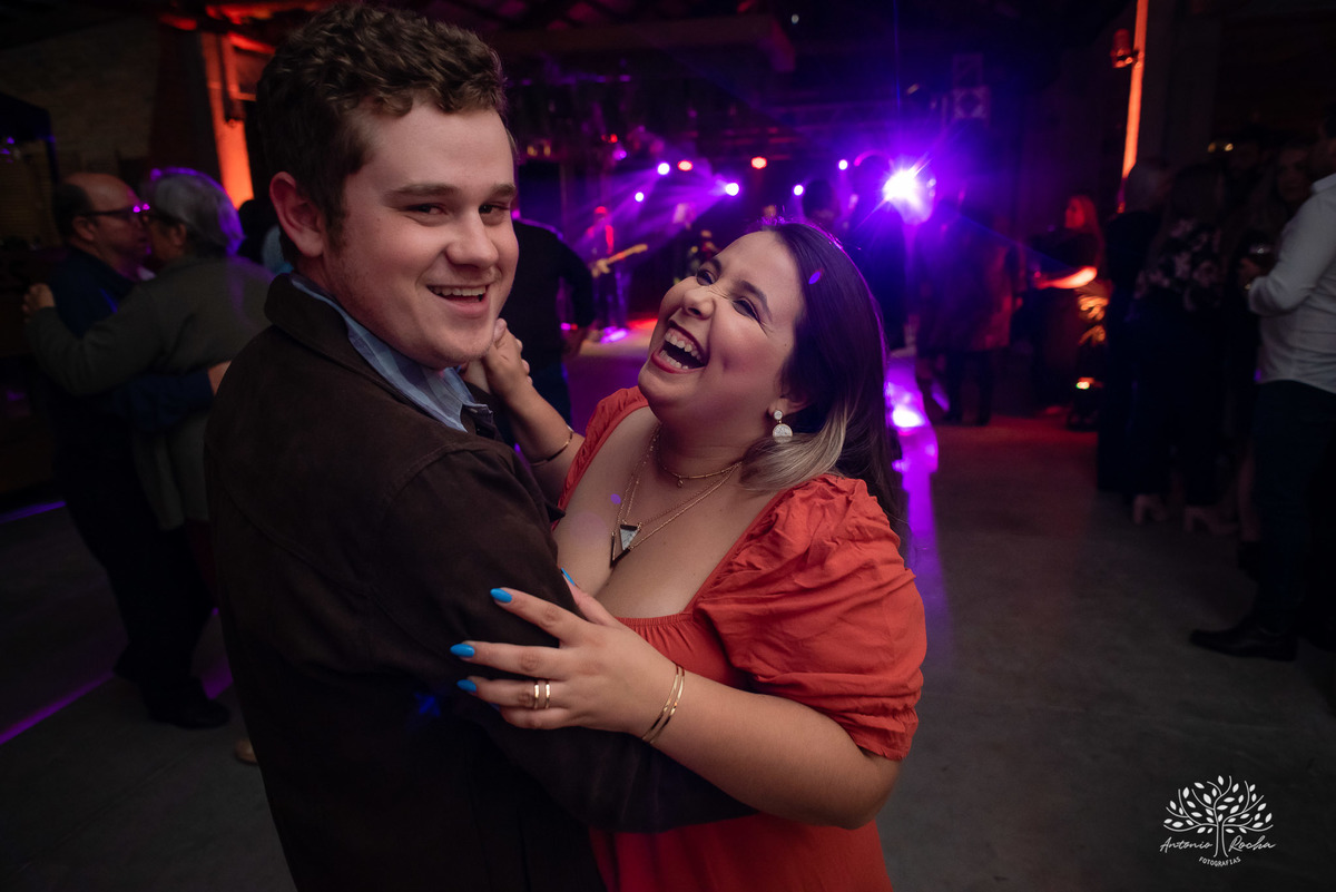 Gabi – Gui – Gabi e Gui – Recepção de Formatura – Formei – Engenharia Civil, Costeira e Portuária – Educação Física – Chácara da Família Fiss – Felicidade – Irmãos – Sorrir – Sorriso – Antonio Rocha Fotografias – Pelotas – Vida Boa – Festão – Noite Linda