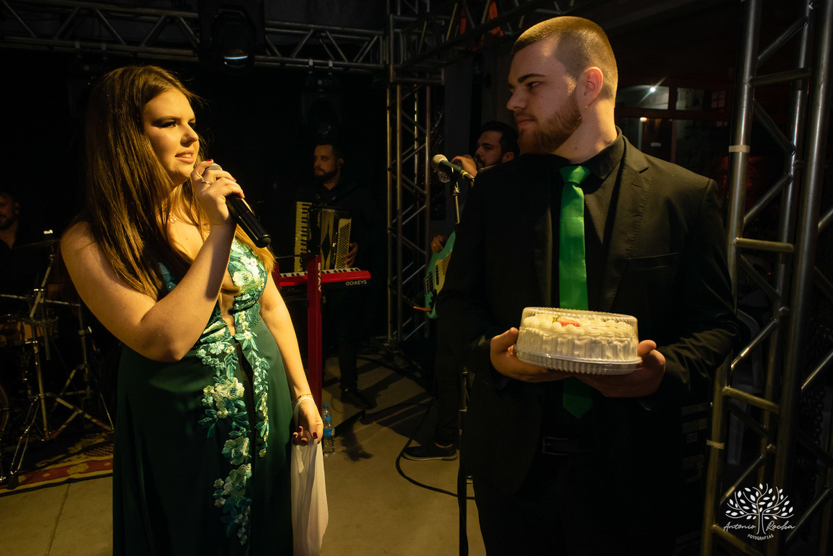 Gabi – Gui – Gabi e Gui – Recepção de Formatura – Formei – Engenharia Civil, Costeira e Portuária – Educação Física – Chácara da Família Fiss – Felicidade – Irmãos – Sorrir – Sorriso – Antonio Rocha Fotografias – Pelotas – Vida Boa – Festão – Noite Linda