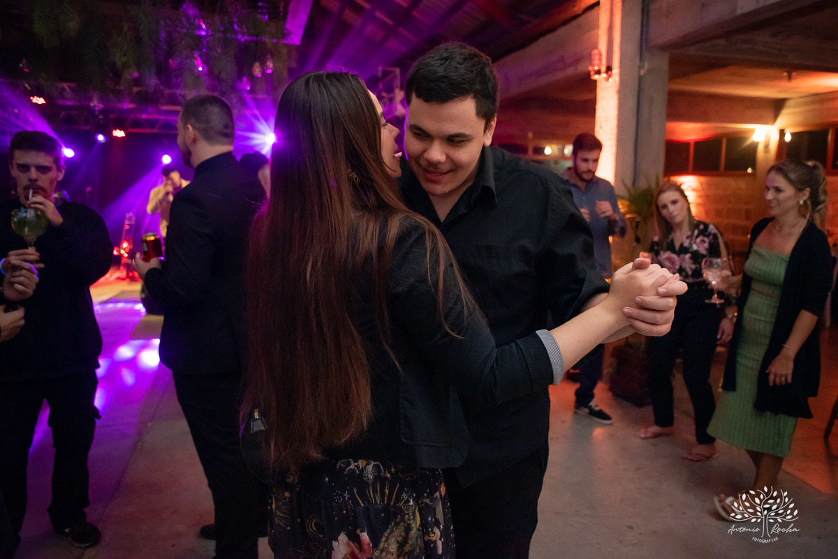 Gabi – Gui – Gabi e Gui – Recepção de Formatura – Formei – Engenharia Civil, Costeira e Portuária – Educação Física – Chácara da Família Fiss – Felicidade – Irmãos – Sorrir – Sorriso – Antonio Rocha Fotografias – Pelotas – Vida Boa – Festão – Noite Linda