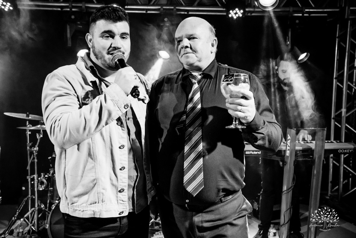 Gabi – Gui – Gabi e Gui – Recepção de Formatura – Formei – Engenharia Civil, Costeira e Portuária – Educação Física – Chácara da Família Fiss – Felicidade – Irmãos – Sorrir – Sorriso – Antonio Rocha Fotografias – Pelotas – Vida Boa – Festão – Noite Linda