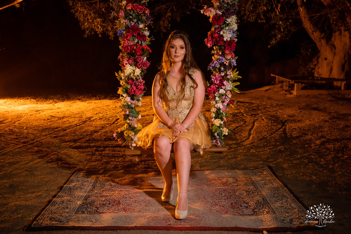 Julia – Júlia 15 Anos – Festa – Festa Debutante – Dom Manuel Quinta de Eventos – Debutante – Campo – Felicidade – Sardas – Fotografia de Família – Debutante – Pôr do Sol – Felicidade – Dourado – Antonio Rocha Fotografias – Pelotas – Quinze Anos – Alegria