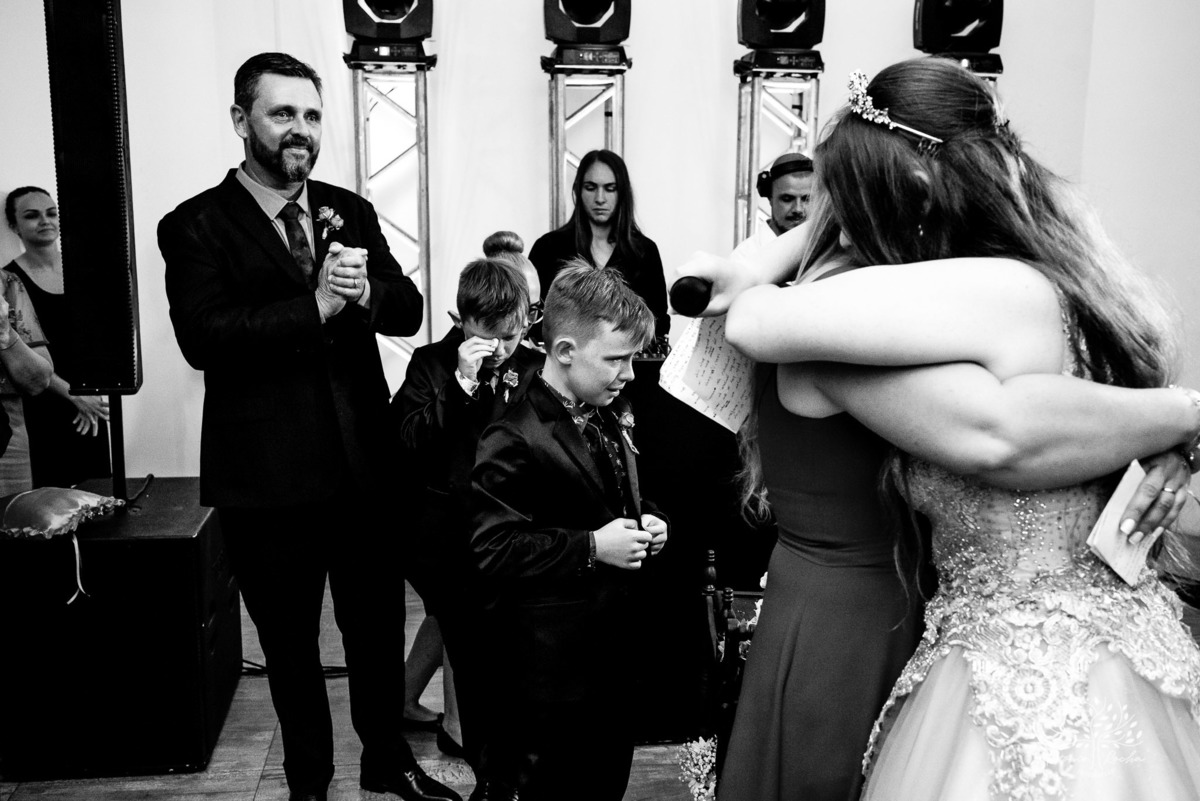 Julia – Júlia 15 Anos – Festa – Festa Debutante – Dom Manuel Quinta de Eventos – Debutante – Campo – Felicidade – Sardas – Fotografia de Família – Debutante – Pôr do Sol – Felicidade – Dourado – Antonio Rocha Fotografias – Pelotas – Quinze Anos – Alegria