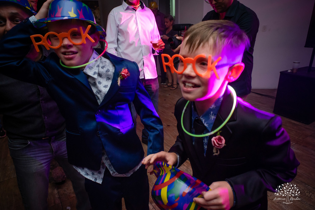 Julia – Júlia 15 Anos – Festa – Festa Debutante – Dom Manuel Quinta de Eventos – Debutante – Campo – Felicidade – Sardas – Fotografia de Família – Debutante – Pôr do Sol – Felicidade – Dourado – Antonio Rocha Fotografias – Pelotas – Quinze Anos – Alegria