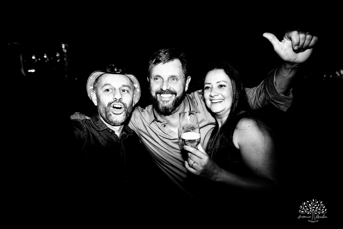 Julia – Júlia 15 Anos – Festa – Festa Debutante – Dom Manuel Quinta de Eventos – Debutante – Campo – Felicidade – Sardas – Fotografia de Família – Debutante – Pôr do Sol – Felicidade – Dourado – Antonio Rocha Fotografias – Pelotas – Quinze Anos – Alegria