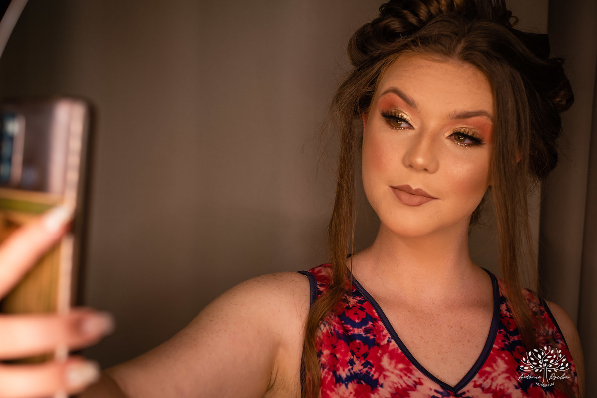 Julia – Júlia 15 Anos – Festa – Festa Debutante – Dom Manuel Quinta de Eventos – Debutante – Campo – Felicidade – Sardas – Fotografia de Família – Debutante – Pôr do Sol – Felicidade – Dourado – Antonio Rocha Fotografias – Pelotas – Quinze Anos – Alegria