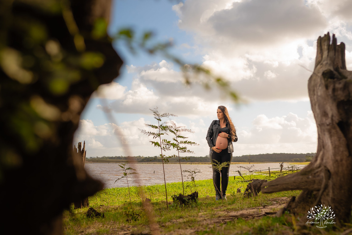 Caroline – Róger – Francisco – Morada do Sol – Tarde de Sol – Campo – Gestante – Grávida – Ensaio Gestante – Felicidade – Amor – Menino – Vida – Gaúcho – Pelotas – Campo – Caroline + Róger = Francisco – Antonio Rocha Fotografias – Família Linda – Cavalos 