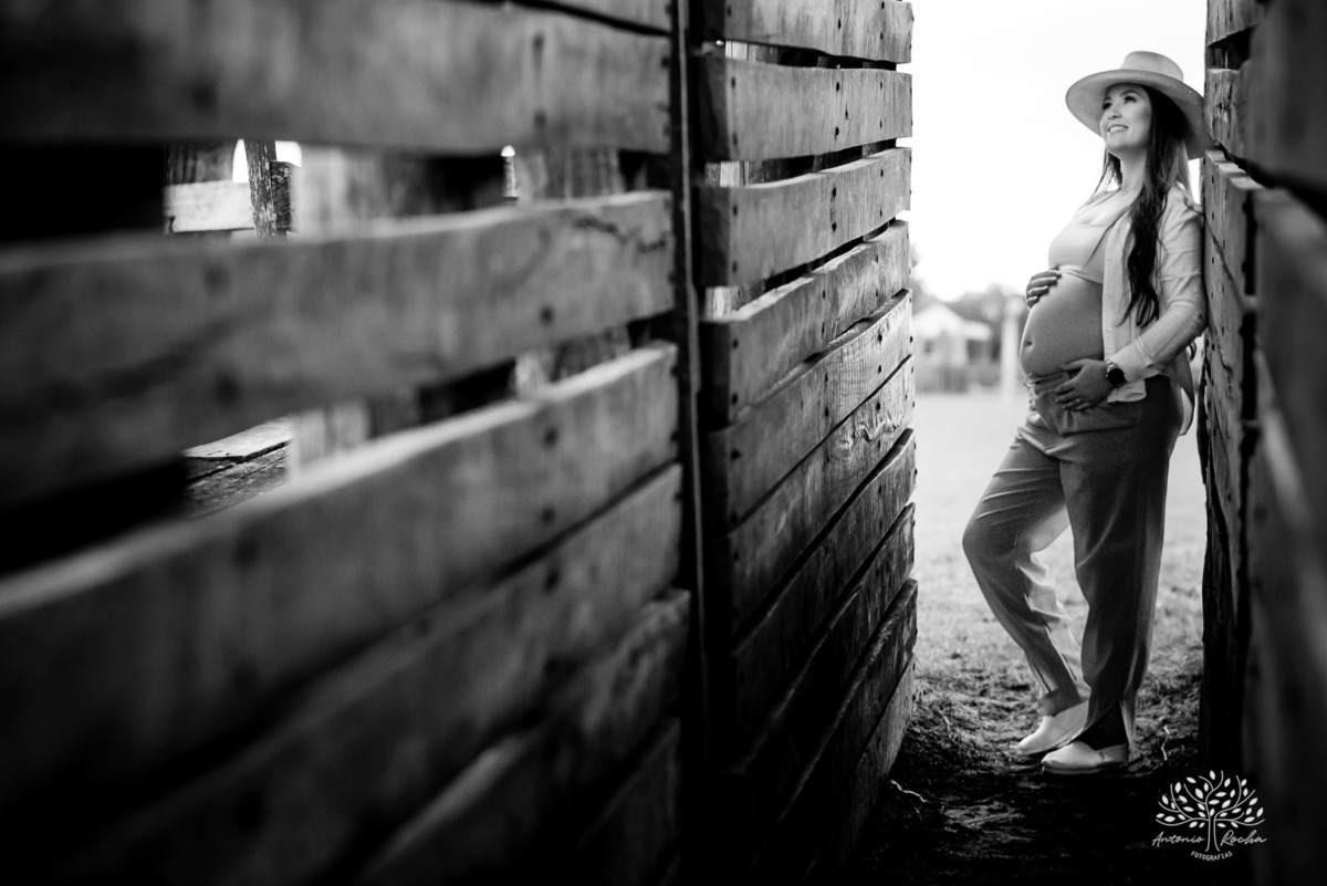 Caroline – Róger – Francisco – Morada do Sol – Tarde de Sol – Campo – Gestante – Grávida – Ensaio Gestante – Felicidade – Amor – Menino – Vida – Gaúcho – Pelotas – Campo – Caroline + Róger = Francisco – Antonio Rocha Fotografias – Família Linda – Cavalos 