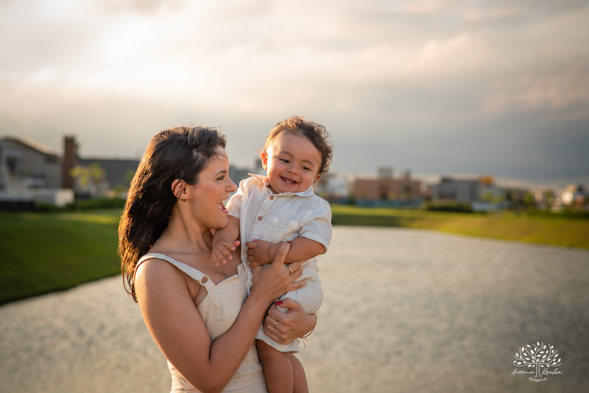 Valentim – Priscila + Ivan = Valentim – Alphaville – Tarde de Sol – Valentim Primeiro Aninho – Infantil – Criança – Ensaio Infantil – Felicidade – Amor – Vida – Pelotas – Trio– Antonio Rocha Fotografias – Família Linda – Fotografia de Família – Pet – Vovó