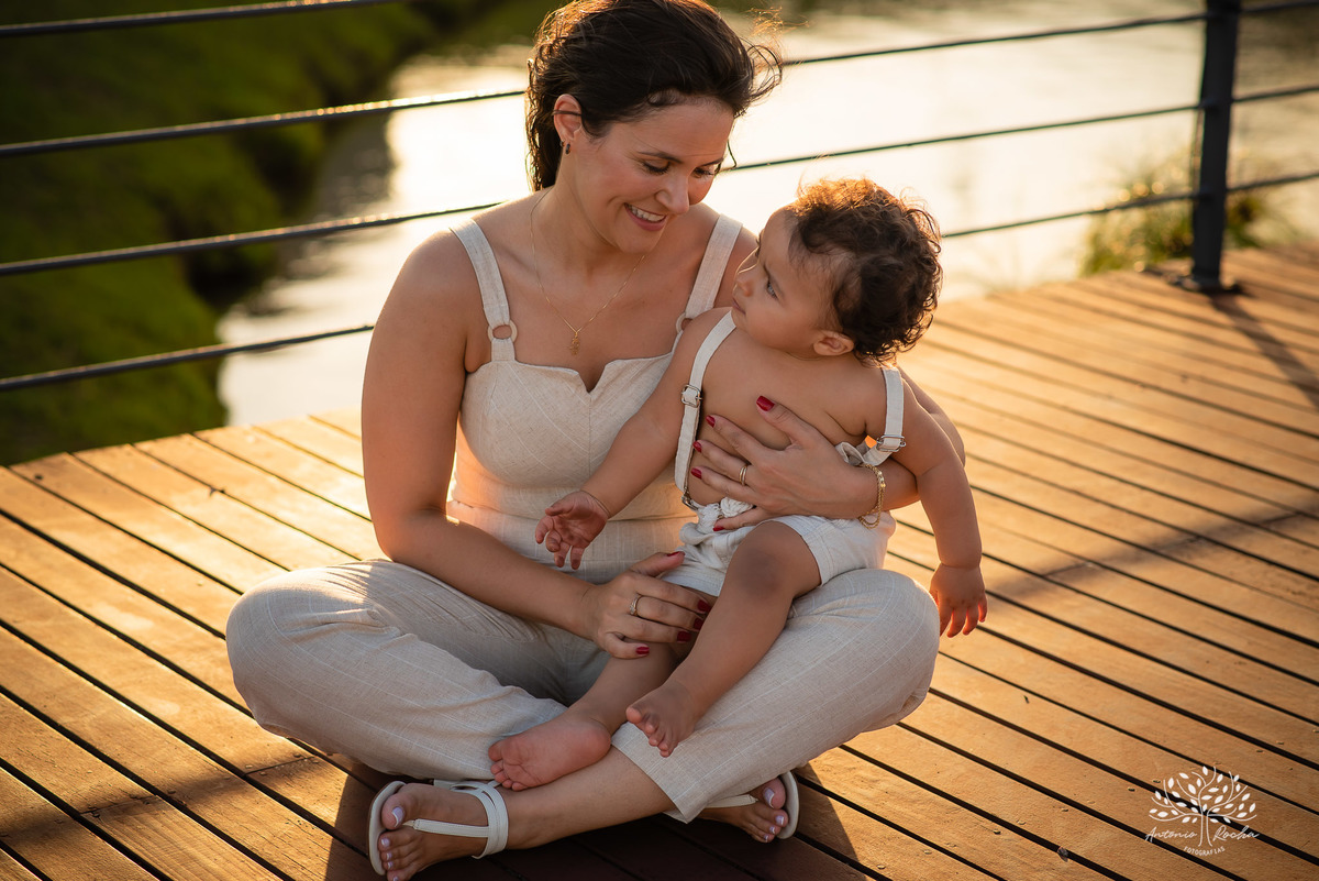 Valentim – Priscila + Ivan = Valentim – Alphaville – Tarde de Sol – Valentim Primeiro Aninho – Infantil – Criança – Ensaio Infantil – Felicidade – Amor – Vida – Pelotas – Trio– Antonio Rocha Fotografias – Família Linda – Fotografia de Família – Pet – Vovó