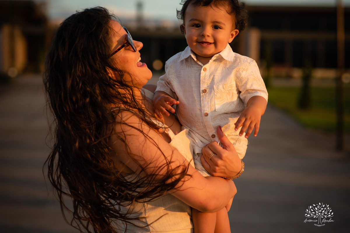 Valentim – Priscila + Ivan = Valentim – Alphaville – Tarde de Sol – Valentim Primeiro Aninho – Infantil – Criança – Ensaio Infantil – Felicidade – Amor – Vida – Pelotas – Trio– Antonio Rocha Fotografias – Família Linda – Fotografia de Família – Pet – Vovó