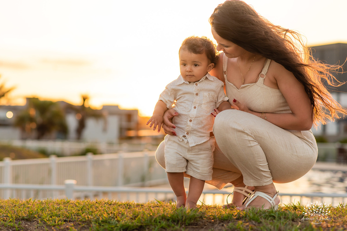 Valentim – Priscila + Ivan = Valentim – Alphaville – Tarde de Sol – Valentim Primeiro Aninho – Infantil – Criança – Ensaio Infantil – Felicidade – Amor – Vida – Pelotas – Trio– Antonio Rocha Fotografias – Família Linda – Fotografia de Família – Pet – Vovó