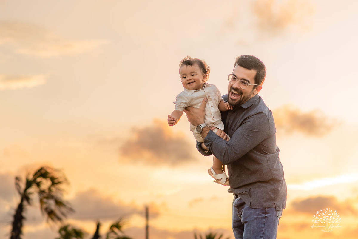 Valentim – Priscila + Ivan = Valentim – Alphaville – Tarde de Sol – Valentim Primeiro Aninho – Infantil – Criança – Ensaio Infantil – Felicidade – Amor – Vida – Pelotas – Trio– Antonio Rocha Fotografias – Família Linda – Fotografia de Família – Pet – Vovó