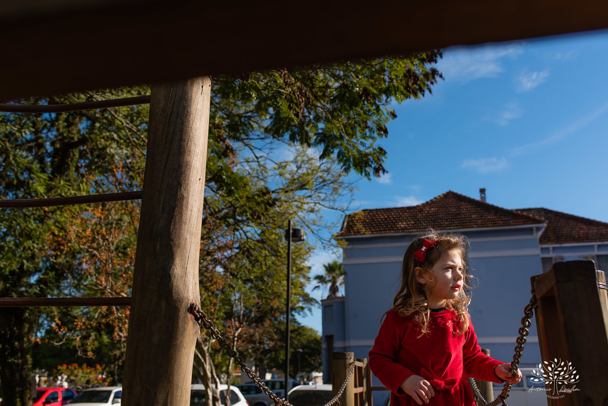 Cecília – Cecília 3 Anos – 3 Anos – Baronesa – Manhã de Sol – Infantil – Criança – Ensaio Infantil – Felicidade – Amor – Vida – Pelotas – Mickey e Minie – Dia Comum – Coisas Simples – Antonio Rocha Fotografias – Família Linda – Fotografia de Família – Sol