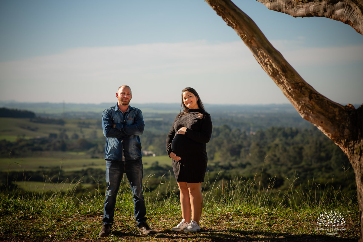 Amanda + Jonathan = Ayla – Capão do Leão – Tarde de Sol – Campo – Pedreiras – Gestante – Grávida – Ensaio Gestante – Felicidade – Amor – Menina – Vida – Pelotas – Antonio Rocha Fotografias – Família Linda – Moto – Juntos – Família – Fotografia de Família 