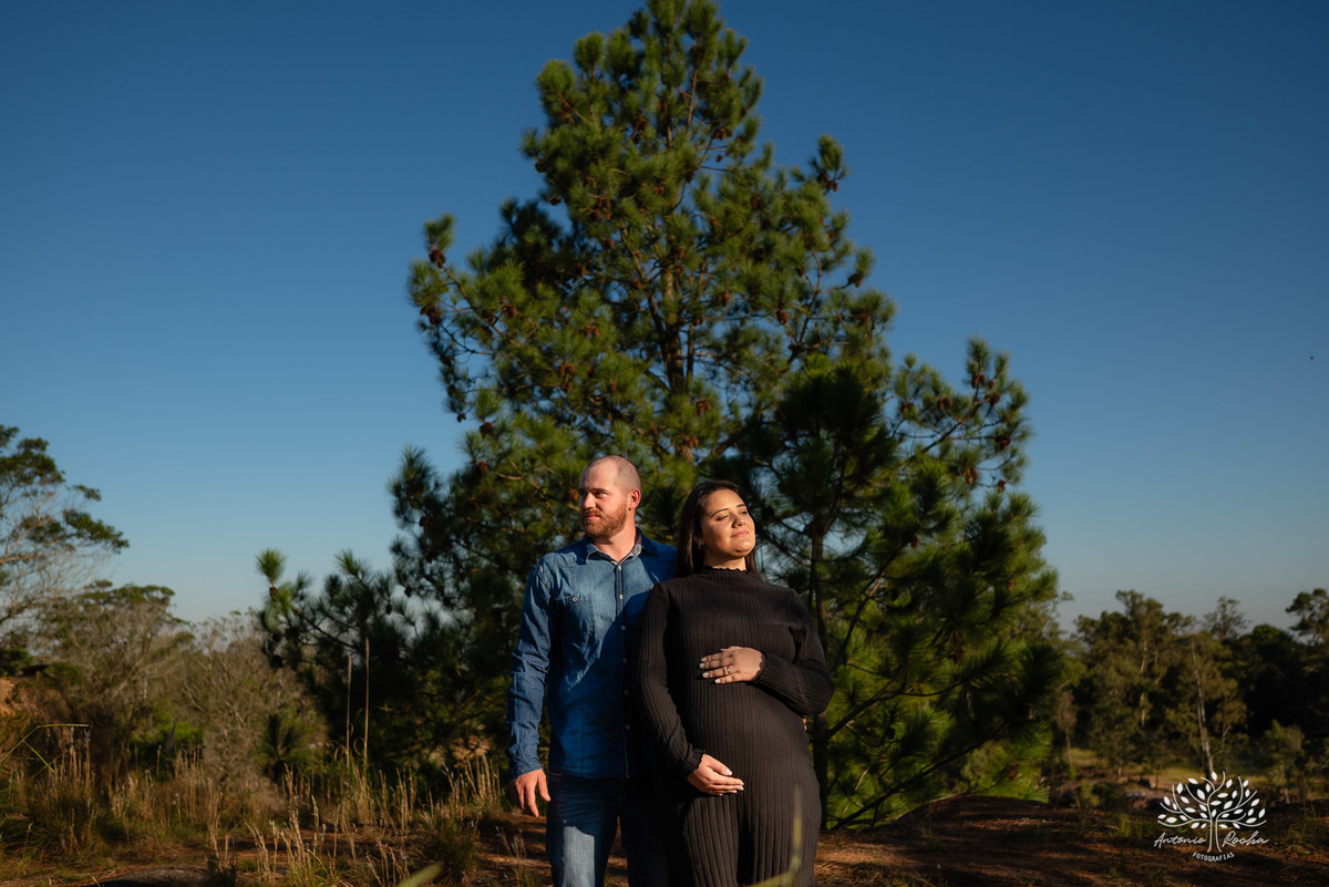 Amanda + Jonathan = Ayla – Capão do Leão – Tarde de Sol – Campo – Pedreiras – Gestante – Grávida – Ensaio Gestante – Felicidade – Amor – Menina – Vida – Pelotas – Antonio Rocha Fotografias – Família Linda – Moto – Juntos – Família – Fotografia de Família 