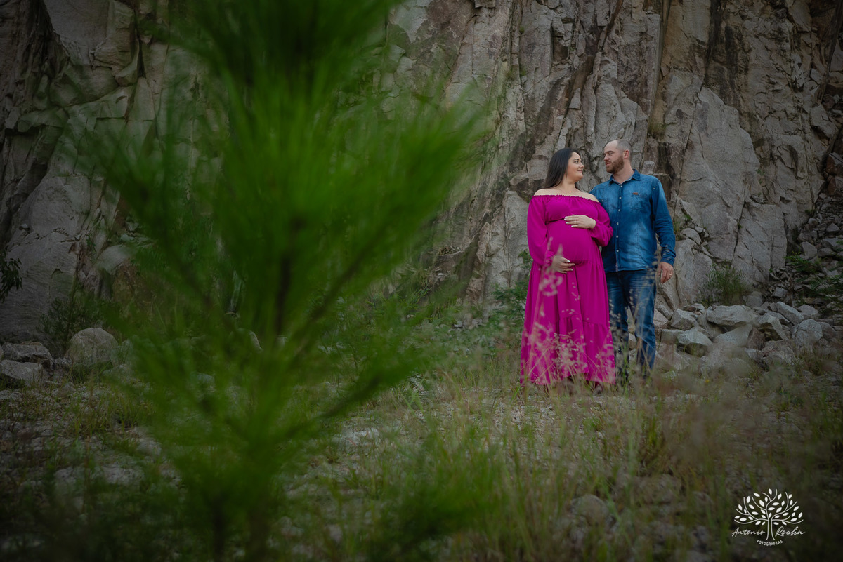 Amanda + Jonathan = Ayla – Capão do Leão – Tarde de Sol – Campo – Pedreiras – Gestante – Grávida – Ensaio Gestante – Felicidade – Amor – Menina – Vida – Pelotas – Antonio Rocha Fotografias – Família Linda – Moto – Juntos – Família – Fotografia de Família 