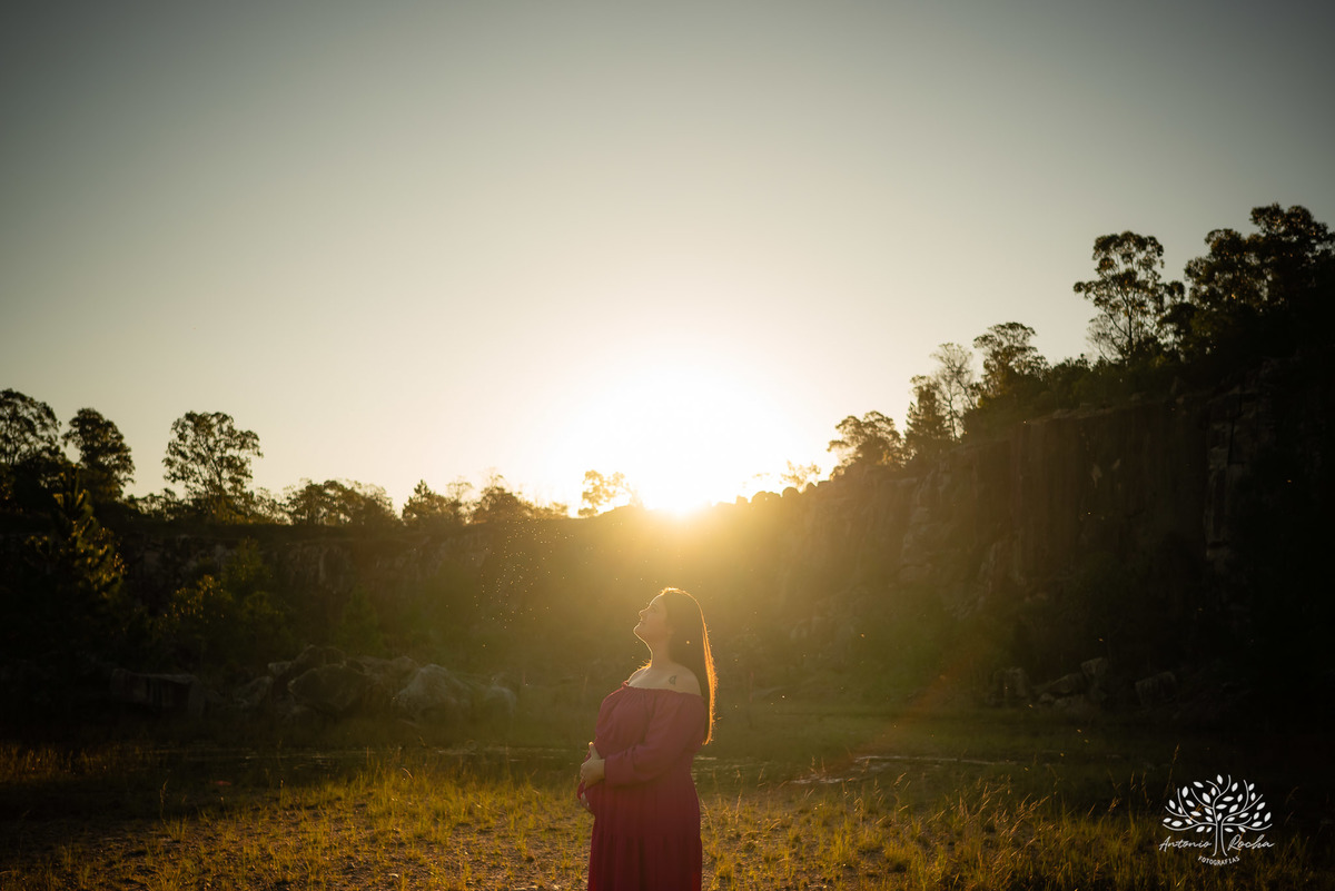 Amanda + Jonathan = Ayla – Capão do Leão – Tarde de Sol – Campo – Pedreiras – Gestante – Grávida – Ensaio Gestante – Felicidade – Amor – Menina – Vida – Pelotas – Antonio Rocha Fotografias – Família Linda – Moto – Juntos – Família – Fotografia de Família 