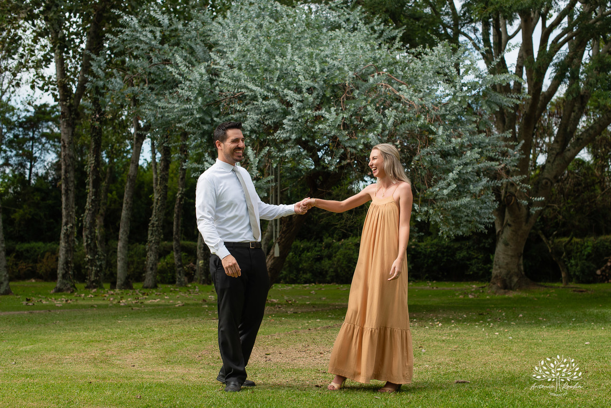 Flávia e Cristiano – Casamento – Casamento Ar Livre – Charqueada Boa Vista – Ar Livre – Campo – Felicidade – Amor – Fotografia de Casamento – Juntos – Amanhecer – Dia Especial – Vida – Celebração – Intimo – Luterano – Antonio Rocha Fotografias – Pelotas