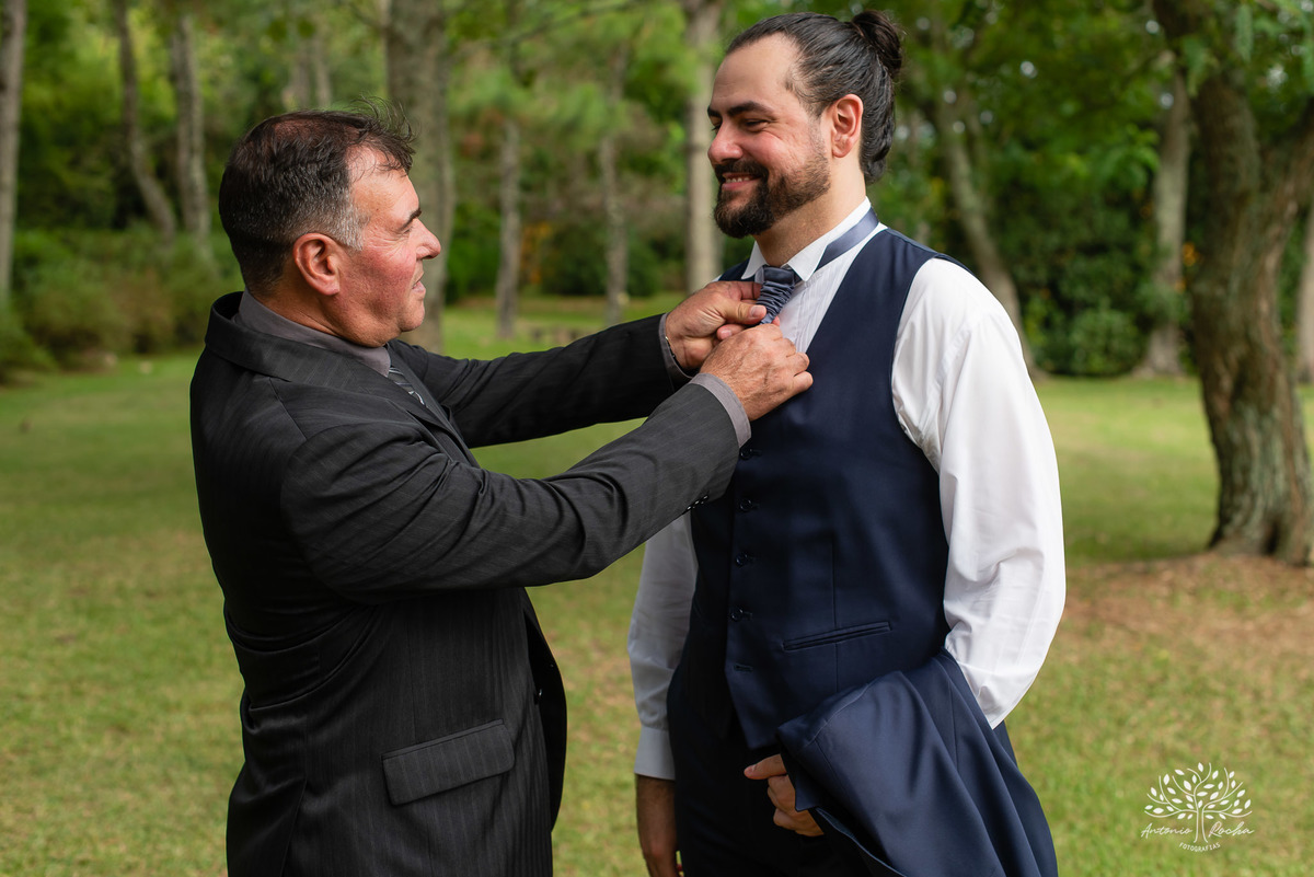 Flávia e Cristiano – Casamento – Casamento Ar Livre – Charqueada Boa Vista – Ar Livre – Campo – Felicidade – Amor – Fotografia de Casamento – Juntos – Amanhecer – Dia Especial – Vida – Celebração – Intimo – Luterano – Antonio Rocha Fotografias – Pelotas