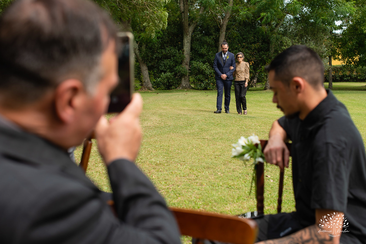 Flávia e Cristiano – Casamento – Casamento Ar Livre – Charqueada Boa Vista – Ar Livre – Campo – Felicidade – Amor – Fotografia de Casamento – Juntos – Amanhecer – Dia Especial – Vida – Celebração – Intimo – Luterano – Antonio Rocha Fotografias – Pelotas