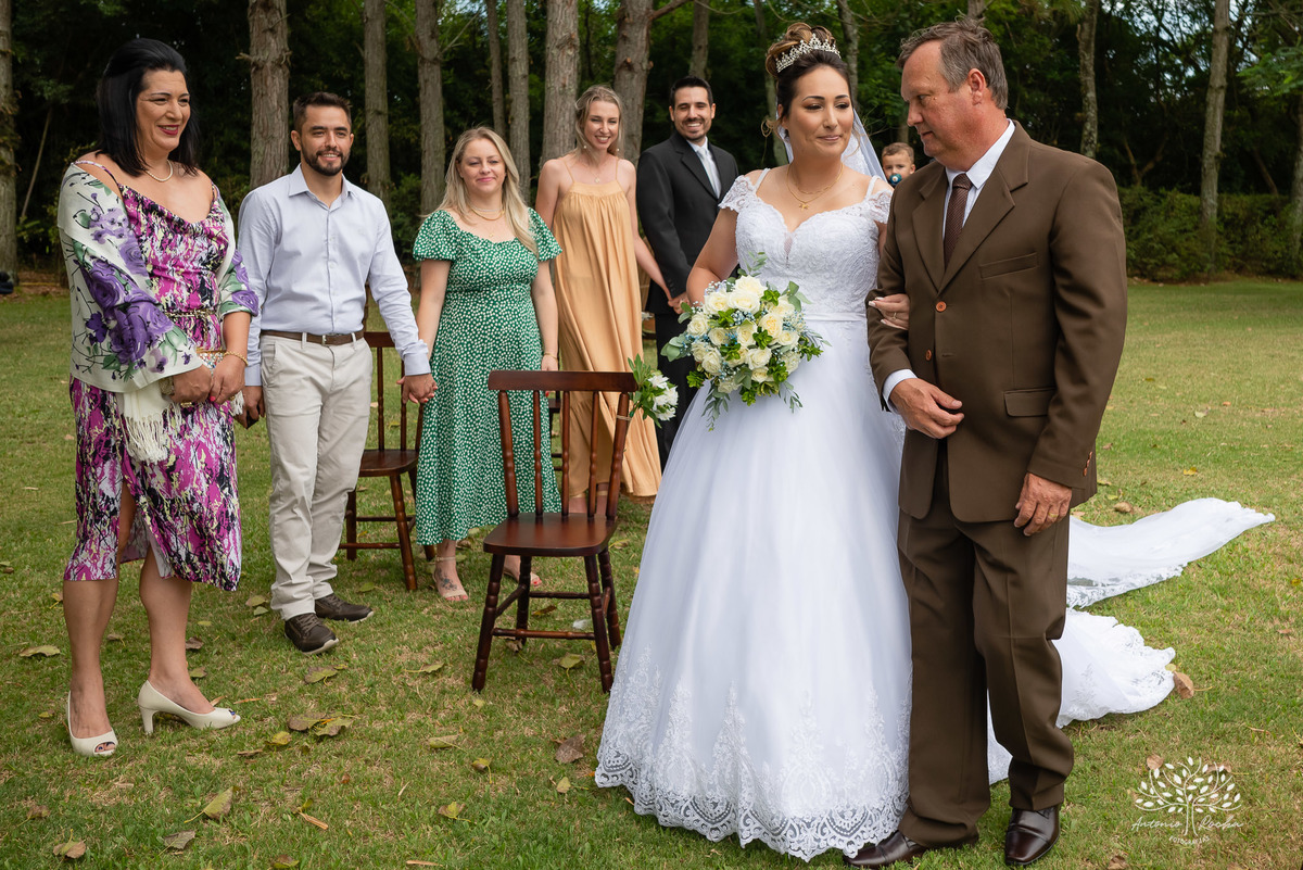 Flávia e Cristiano – Casamento – Casamento Ar Livre – Charqueada Boa Vista – Ar Livre – Campo – Felicidade – Amor – Fotografia de Casamento – Juntos – Amanhecer – Dia Especial – Vida – Celebração – Intimo – Luterano – Antonio Rocha Fotografias – Pelotas