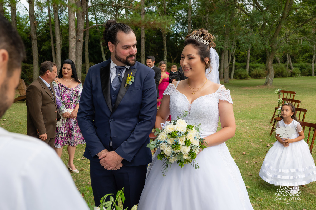 Flávia e Cristiano – Casamento – Casamento Ar Livre – Charqueada Boa Vista – Ar Livre – Campo – Felicidade – Amor – Fotografia de Casamento – Juntos – Amanhecer – Dia Especial – Vida – Celebração – Intimo – Luterano – Antonio Rocha Fotografias – Pelotas