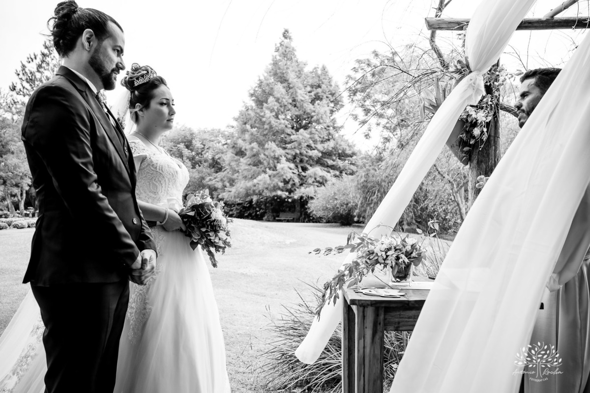 Flávia e Cristiano – Casamento – Casamento Ar Livre – Charqueada Boa Vista – Ar Livre – Campo – Felicidade – Amor – Fotografia de Casamento – Juntos – Amanhecer – Dia Especial – Vida – Celebração – Intimo – Luterano – Antonio Rocha Fotografias – Pelotas