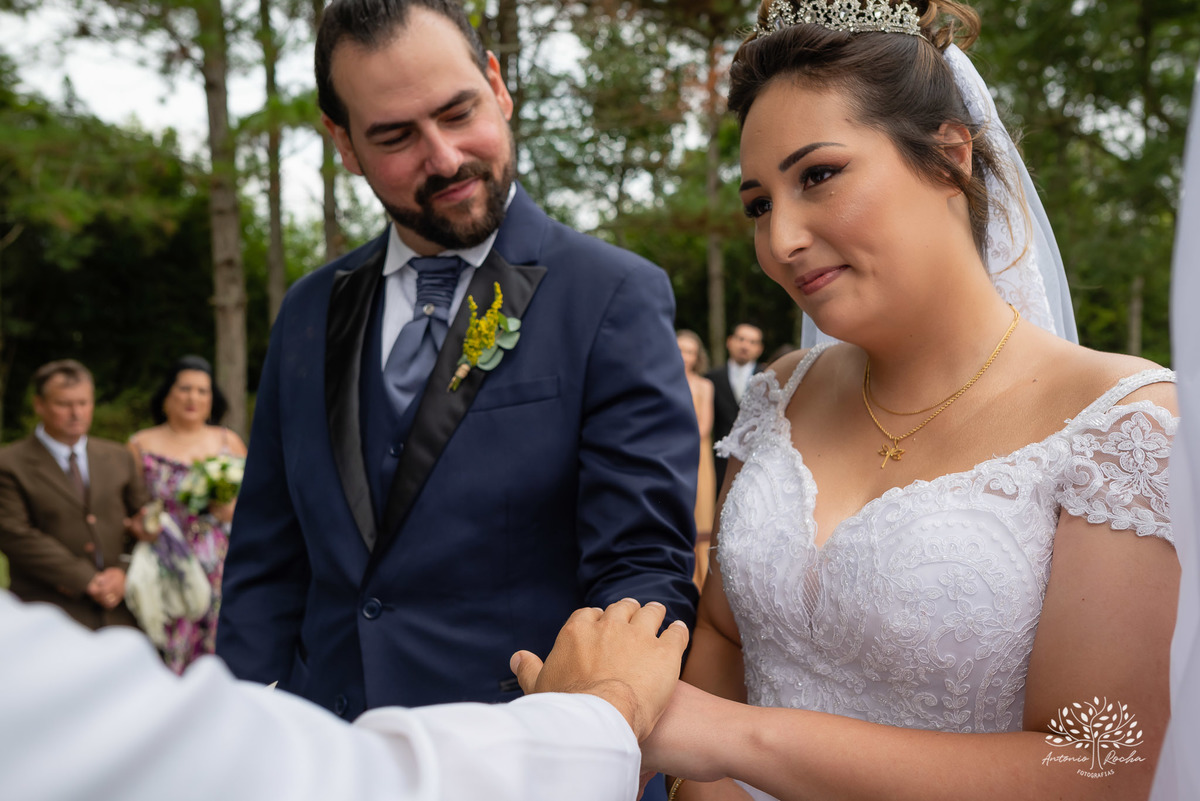 Flávia e Cristiano – Casamento – Casamento Ar Livre – Charqueada Boa Vista – Ar Livre – Campo – Felicidade – Amor – Fotografia de Casamento – Juntos – Amanhecer – Dia Especial – Vida – Celebração – Intimo – Luterano – Antonio Rocha Fotografias – Pelotas