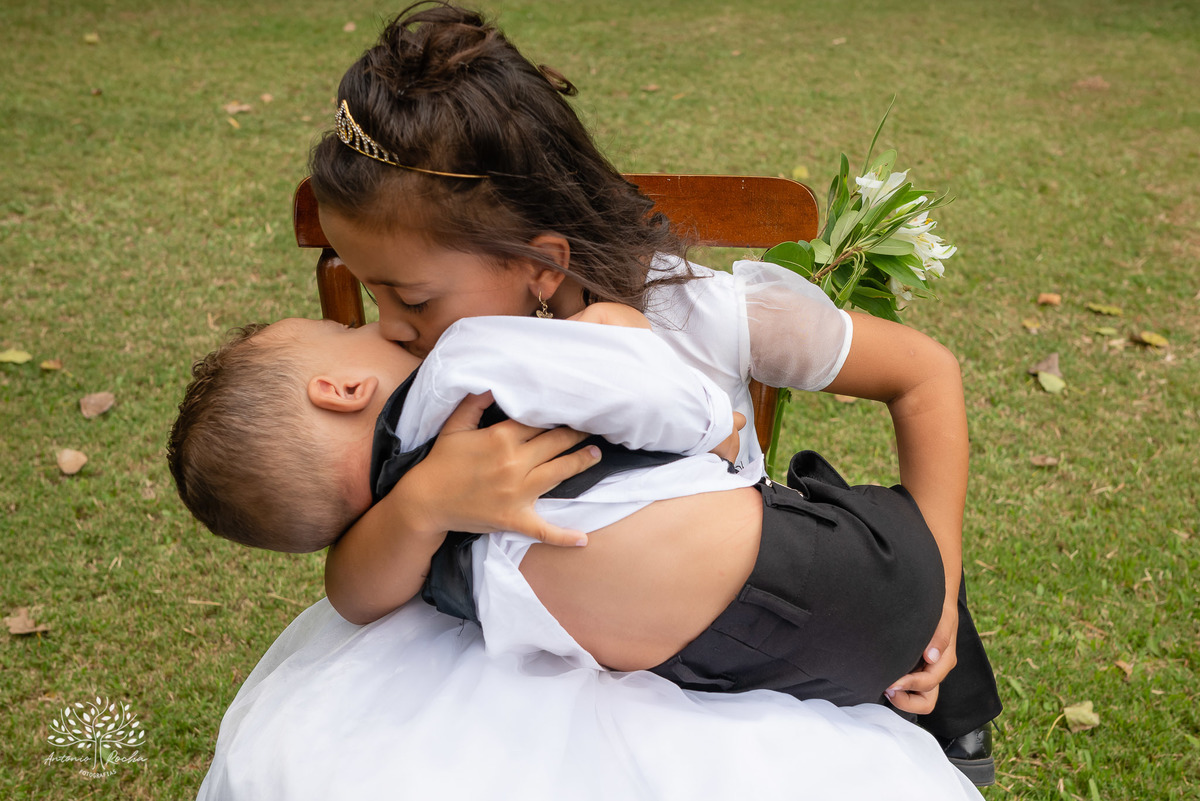 Flávia e Cristiano – Casamento – Casamento Ar Livre – Charqueada Boa Vista – Ar Livre – Campo – Felicidade – Amor – Fotografia de Casamento – Juntos – Amanhecer – Dia Especial – Vida – Celebração – Intimo – Luterano – Antonio Rocha Fotografias – Pelotas
