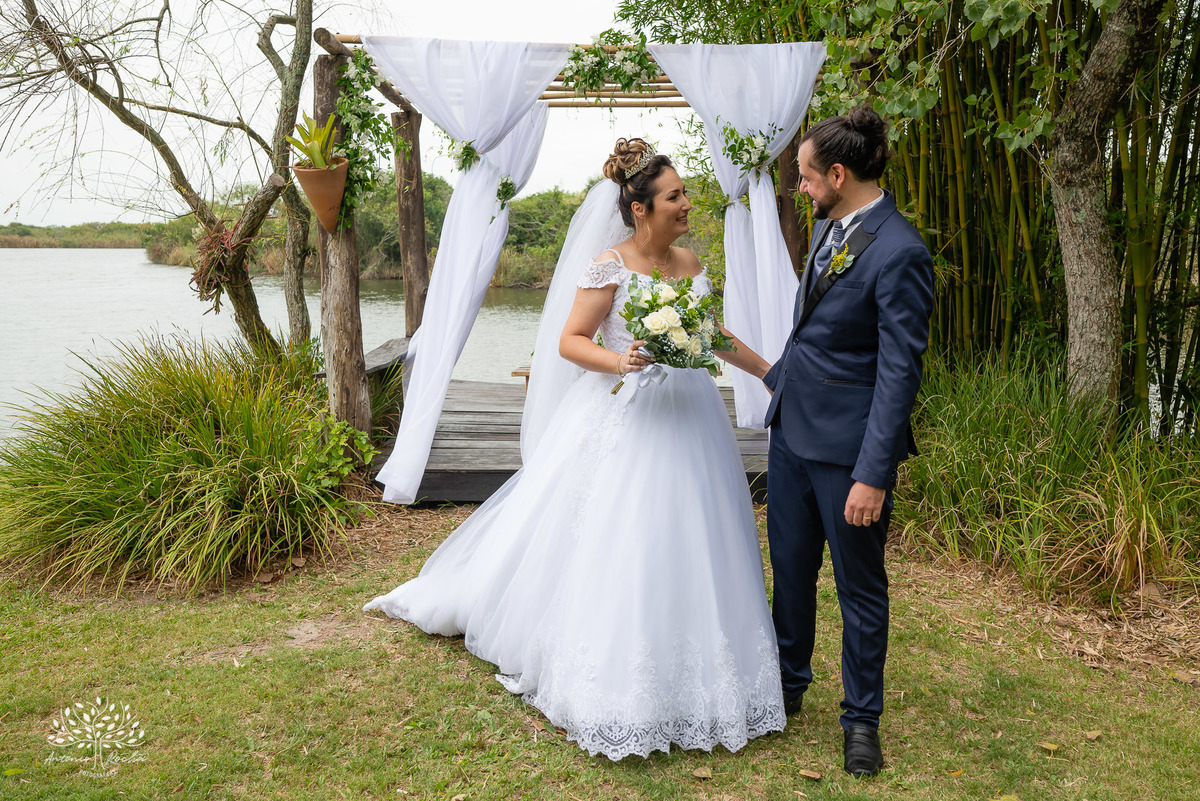Flávia e Cristiano – Casamento – Casamento Ar Livre – Charqueada Boa Vista – Ar Livre – Campo – Felicidade – Amor – Fotografia de Casamento – Juntos – Amanhecer – Dia Especial – Vida – Celebração – Intimo – Luterano – Antonio Rocha Fotografias – Pelotas