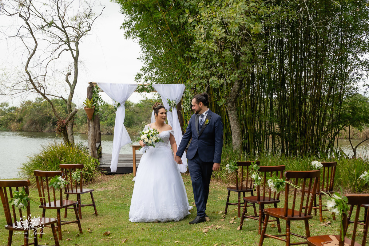 Flávia e Cristiano – Casamento – Casamento Ar Livre – Charqueada Boa Vista – Ar Livre – Campo – Felicidade – Amor – Fotografia de Casamento – Juntos – Amanhecer – Dia Especial – Vida – Celebração – Intimo – Luterano – Antonio Rocha Fotografias – Pelotas