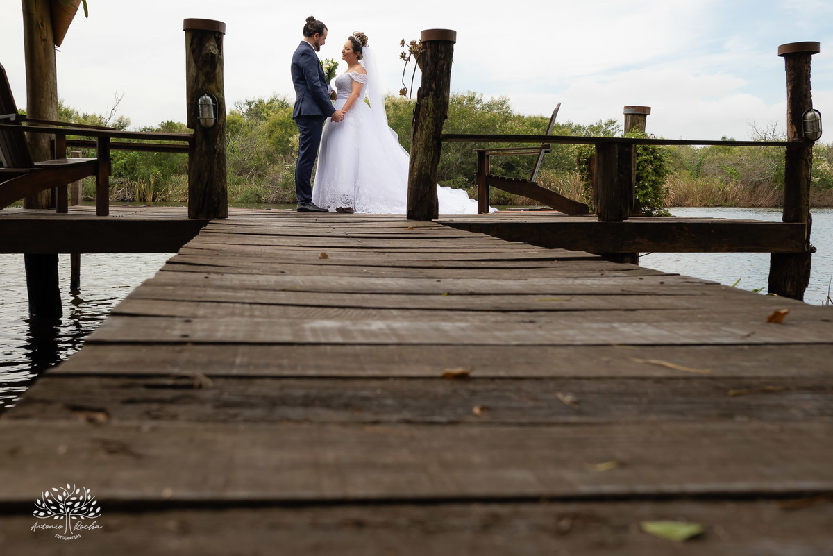 Flávia e Cristiano – Casamento – Casamento Ar Livre – Charqueada Boa Vista – Ar Livre – Campo – Felicidade – Amor – Fotografia de Casamento – Juntos – Amanhecer – Dia Especial – Vida – Celebração – Intimo – Luterano – Antonio Rocha Fotografias – Pelotas