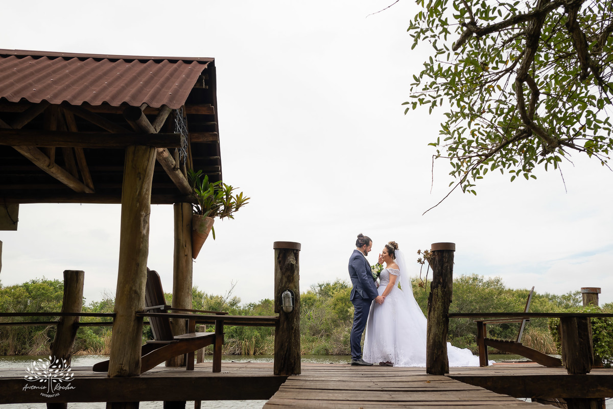 Flávia e Cristiano – Casamento – Casamento Ar Livre – Charqueada Boa Vista – Ar Livre – Campo – Felicidade – Amor – Fotografia de Casamento – Juntos – Amanhecer – Dia Especial – Vida – Celebração – Intimo – Luterano – Antonio Rocha Fotografias – Pelotas