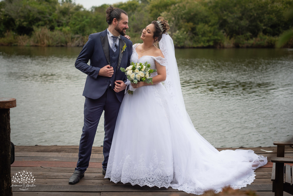 Flávia e Cristiano – Casamento – Casamento Ar Livre – Charqueada Boa Vista – Ar Livre – Campo – Felicidade – Amor – Fotografia de Casamento – Juntos – Amanhecer – Dia Especial – Vida – Celebração – Intimo – Luterano – Antonio Rocha Fotografias – Pelotas