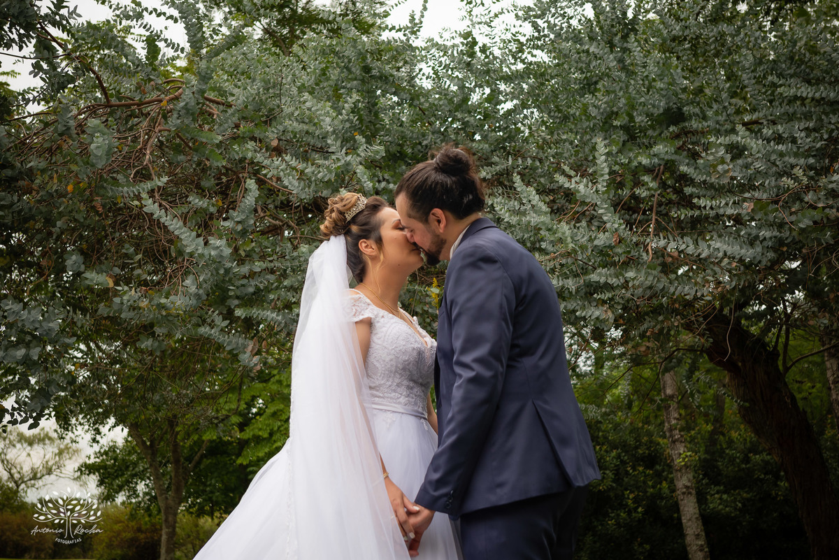 Flávia e Cristiano – Casamento – Casamento Ar Livre – Charqueada Boa Vista – Ar Livre – Campo – Felicidade – Amor – Fotografia de Casamento – Juntos – Amanhecer – Dia Especial – Vida – Celebração – Intimo – Luterano – Antonio Rocha Fotografias – Pelotas