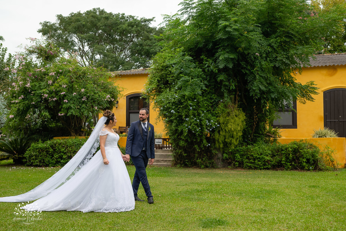 Flávia e Cristiano – Casamento – Casamento Ar Livre – Charqueada Boa Vista – Ar Livre – Campo – Felicidade – Amor – Fotografia de Casamento – Juntos – Amanhecer – Dia Especial – Vida – Celebração – Intimo – Luterano – Antonio Rocha Fotografias – Pelotas
