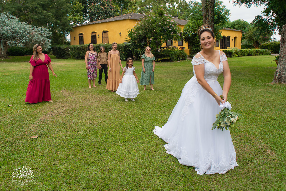 Flávia e Cristiano – Casamento – Casamento Ar Livre – Charqueada Boa Vista – Ar Livre – Campo – Felicidade – Amor – Fotografia de Casamento – Juntos – Amanhecer – Dia Especial – Vida – Celebração – Intimo – Luterano – Antonio Rocha Fotografias – Pelotas