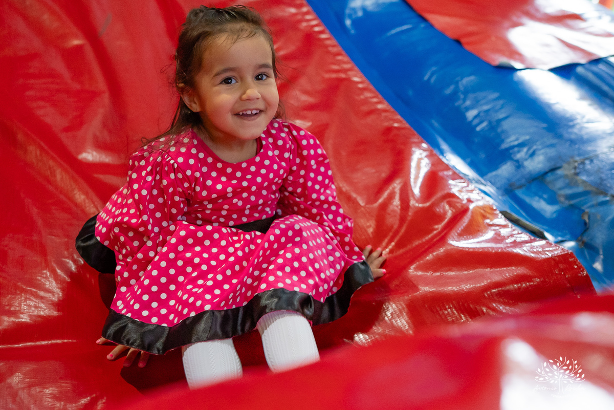Lara – Ariane e Fábio = Lara – Big Fest – Minie – Lara 3 Anos – Infantil – Criança – Festa Infantil – Felicidade – Amor – Vida – Pelotas – Antonio Rocha Fotografias – Família Linda – Fotografia de Família – 3 Anos – Sorrisos – Carinho – Crescer – Simpatia